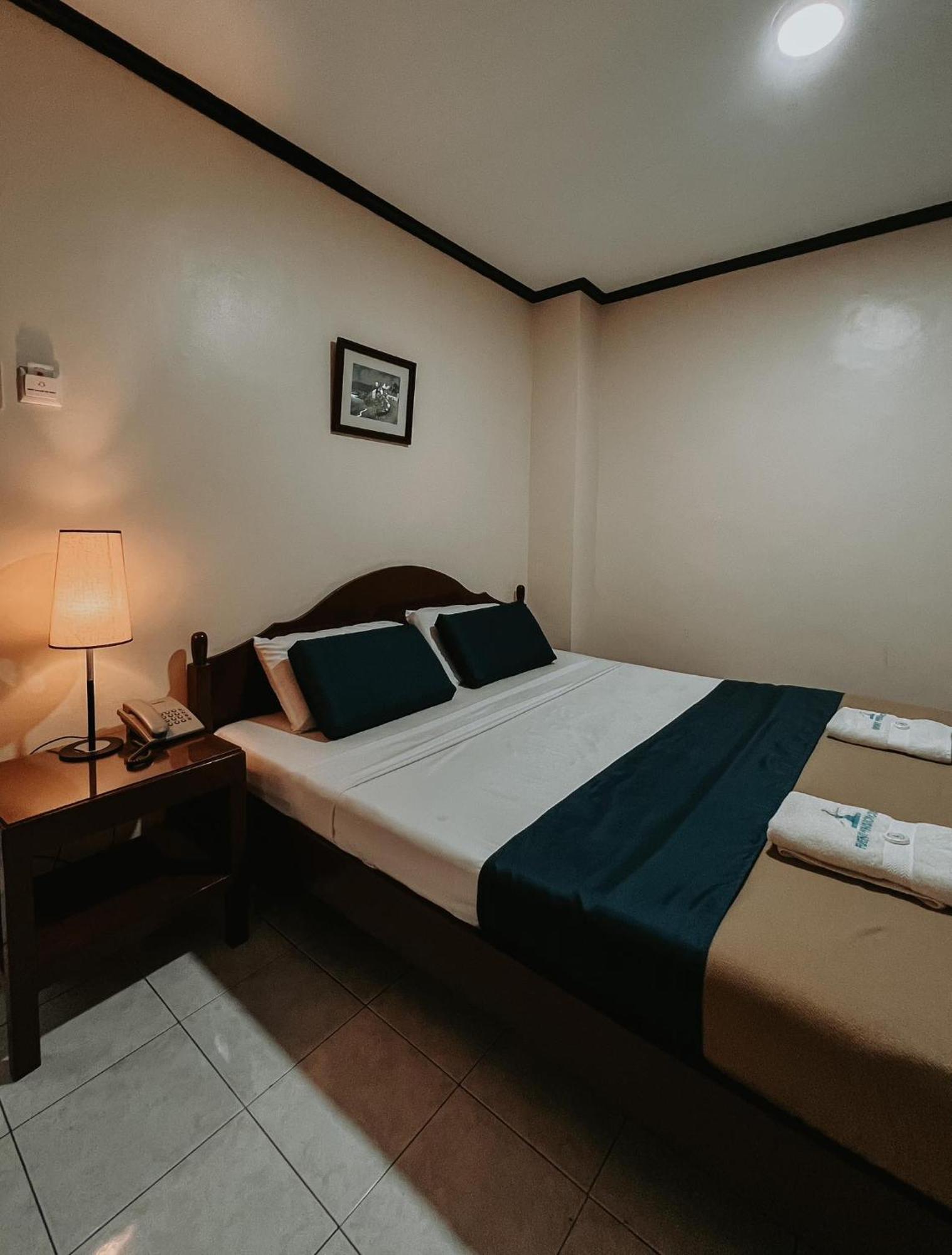 Fuente Hotel De Cebu Eksteriør bilde